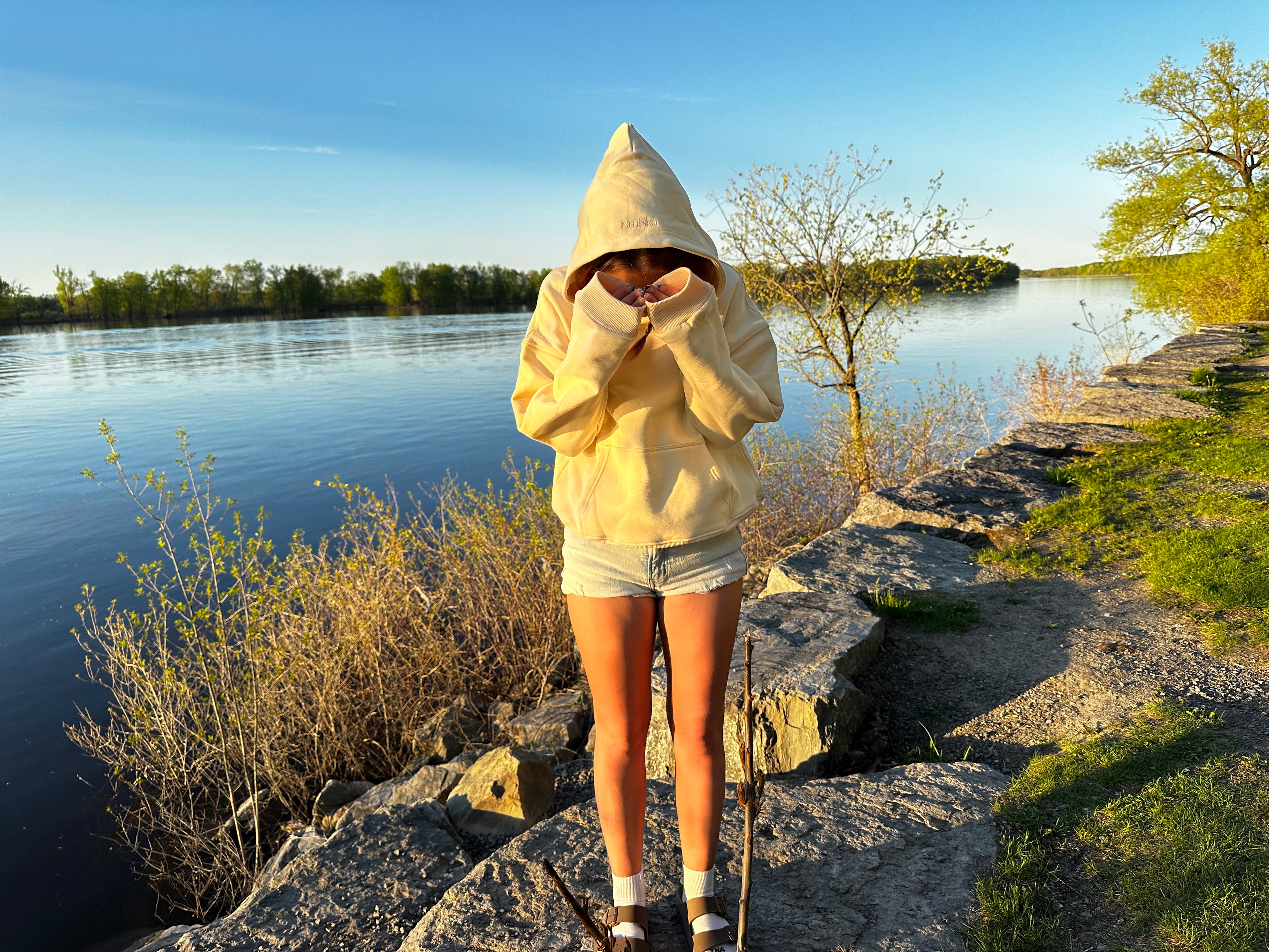 Amiska Hoodie - Golden Hour